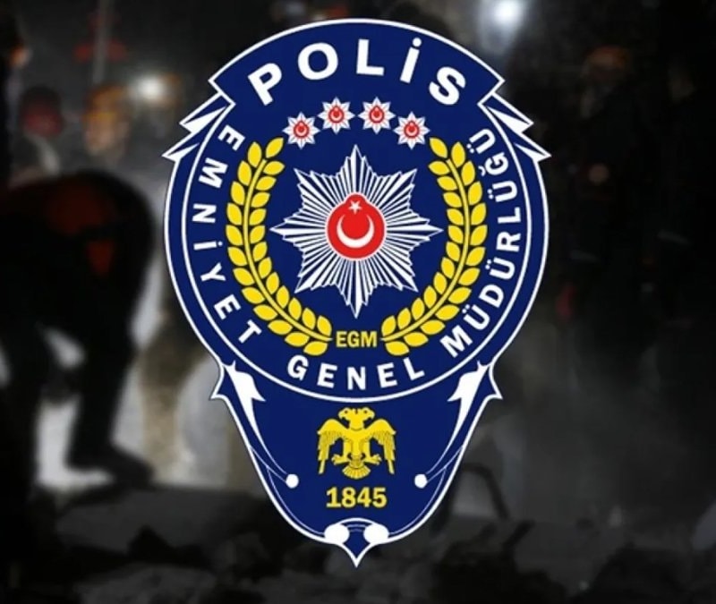 Diyarbakır'da polis aracının geçişi sırasında el yapımı patlayıcı patladı