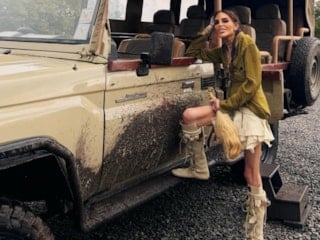 Süreyya Yalçın'dan Afrika paylaşımı! Tam makyajlı safari tarzına yorum yağdı