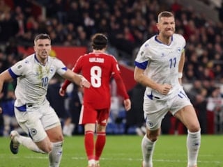 Edin Dzeko'nun golü Bosna Hersek'e hayat verdi