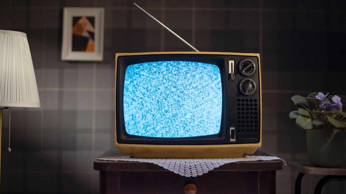 Bugünkü TV akışı: 27 Mart 2026 Taşacak Bu Deniz, Kızılcık Şerbeti, Arka Sokaklar...