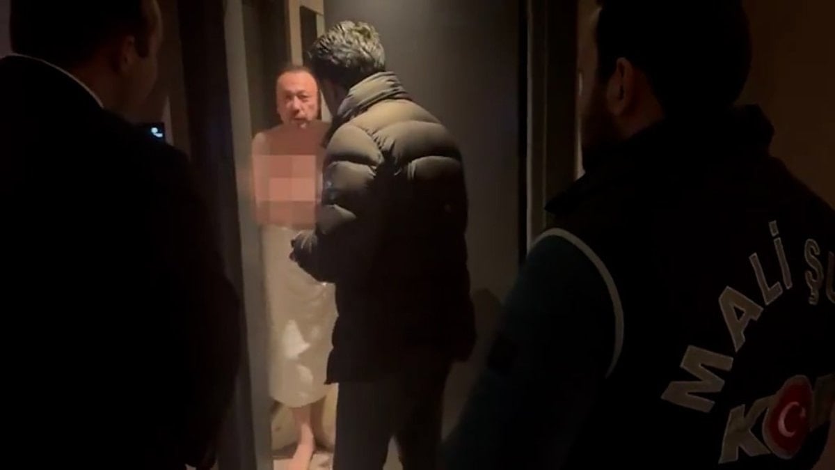 Uşak Belediyesi'ne operasyon: Belediye başkanı çalışanı ile otelde yakalandı