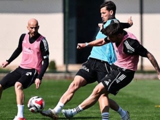 Beşiktaş'ta Fenerbahçe derbisinin mesaisi devam etti