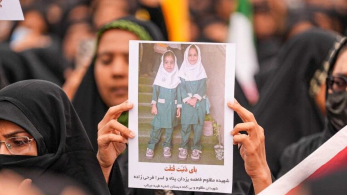 İran Dışişleri Bakanı Arakçi: ABD'nin okul saldırısı savaş suçudur