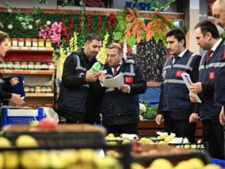 Biberi fahiş fiyattan satan işletmeye 1,8 milyon lira ceza