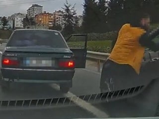 İstanbul'da trafik tartışmasında tokat atan şahsa 360 bin lira ceza