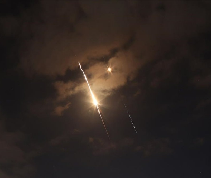 İran ve Hizbullah'tan İsrail'e eş zamanlı misilleme