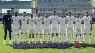 İran Milli Futbol Takımı'ndan, ölen çocuklar için 'çocuk sırt çantalı' mesaj