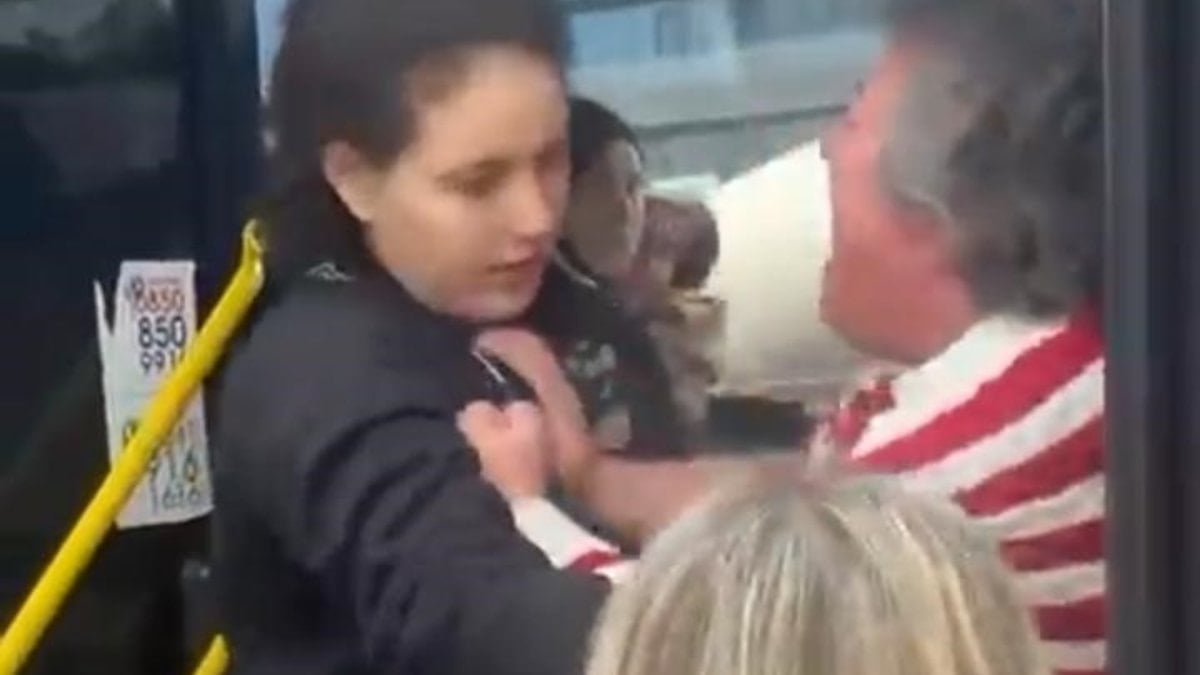 Bursa'da kadınların otobüsteki yer kavgası kamerada