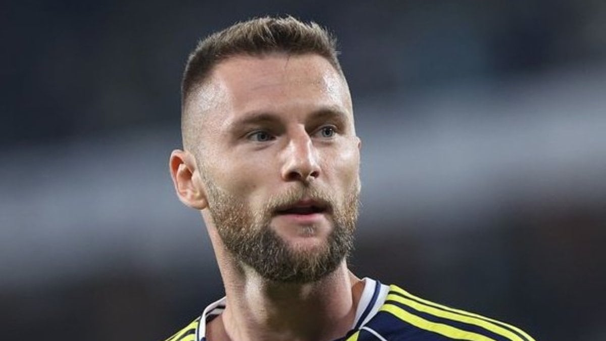 Fenerbahçe'ye Beşiktaş derbisi öncesi Skriniar'dan beklenen haber geldi