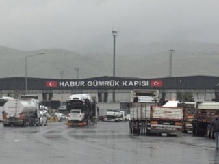 Habur Sınır Kapısı’nda ticaret trafiği kesintisiz sürüyor