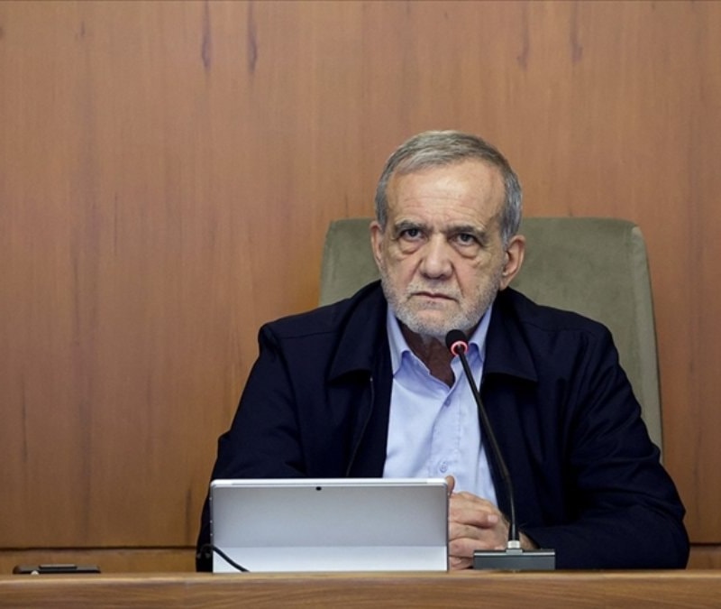 Pezeşkiyan bölge ülkelerine seslendi: Savaşı sizi topraklarınızdan yönetmesine izin vermeyin