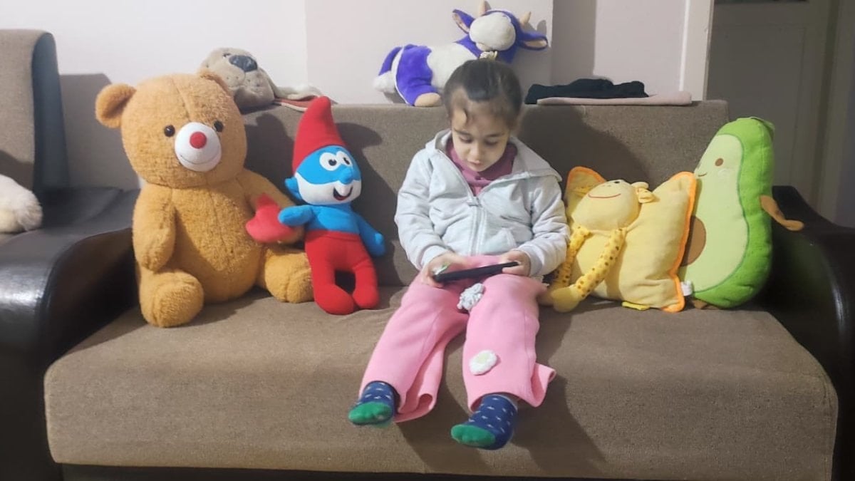 Rize'de 5 yaşındaki çocuğun burnundan tırnak makası zinciri çıktı