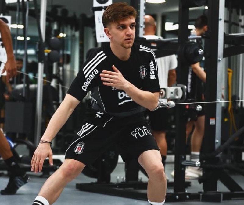 Beşiktaş salonda çalıştı