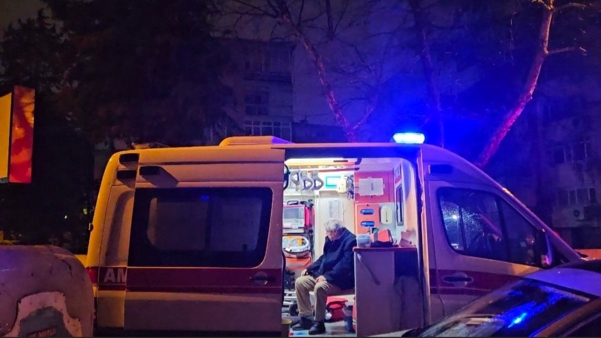 İstanbul'da dairede yangın paniği: 2 kişi dumandan etkilendi