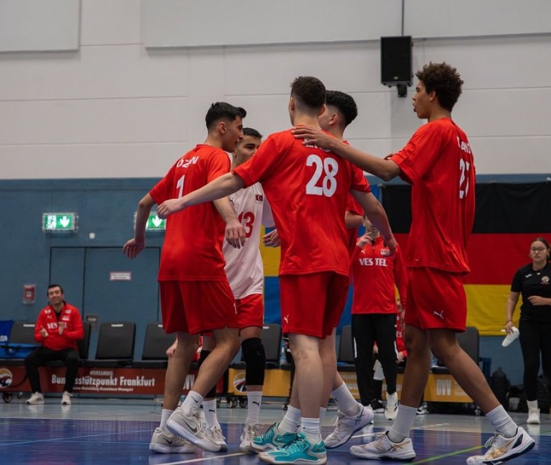 18 Yaş Altı Erkek Voleybol Milli Takımı, Almanya'ya yenildi