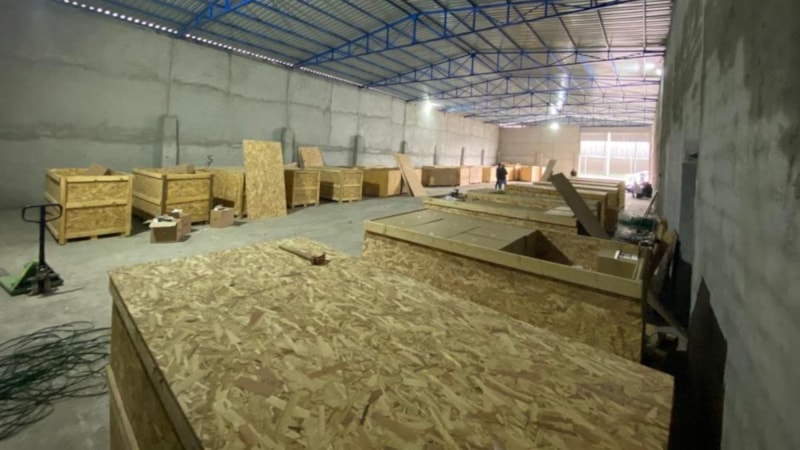 Adana’da sandıklar içine gizlenmiş 12,5 milyon adet makaron ele geçirildi