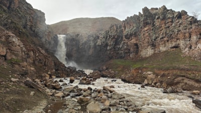 Muş’ta şelaleler coşkusunu artırdı, doğaseverler ve fotoğrafçılar buluştu