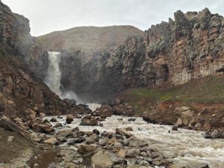 Muş’ta şelaleler coşkusunu artırdı, doğaseverler ve fotoğrafçılar buluştu