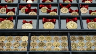 Altın yeniden yükselişte: Gramı 6 bin 418 liradan işlem görüyor