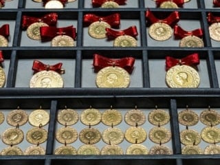 Altın yeniden yükselişte: Gramı 6 bin 418 liradan işlem görüyor