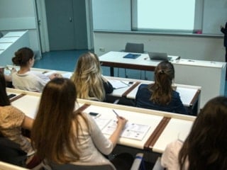 Lisans eğitim süresinde değişiklik masada: 3 yıla düşürülmesi planlanıyor