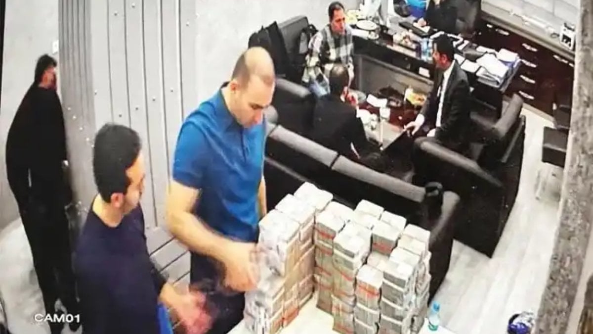 CHP'li belediyelere yönelik soruşturmaların tek merkezden yürütülme sebebi