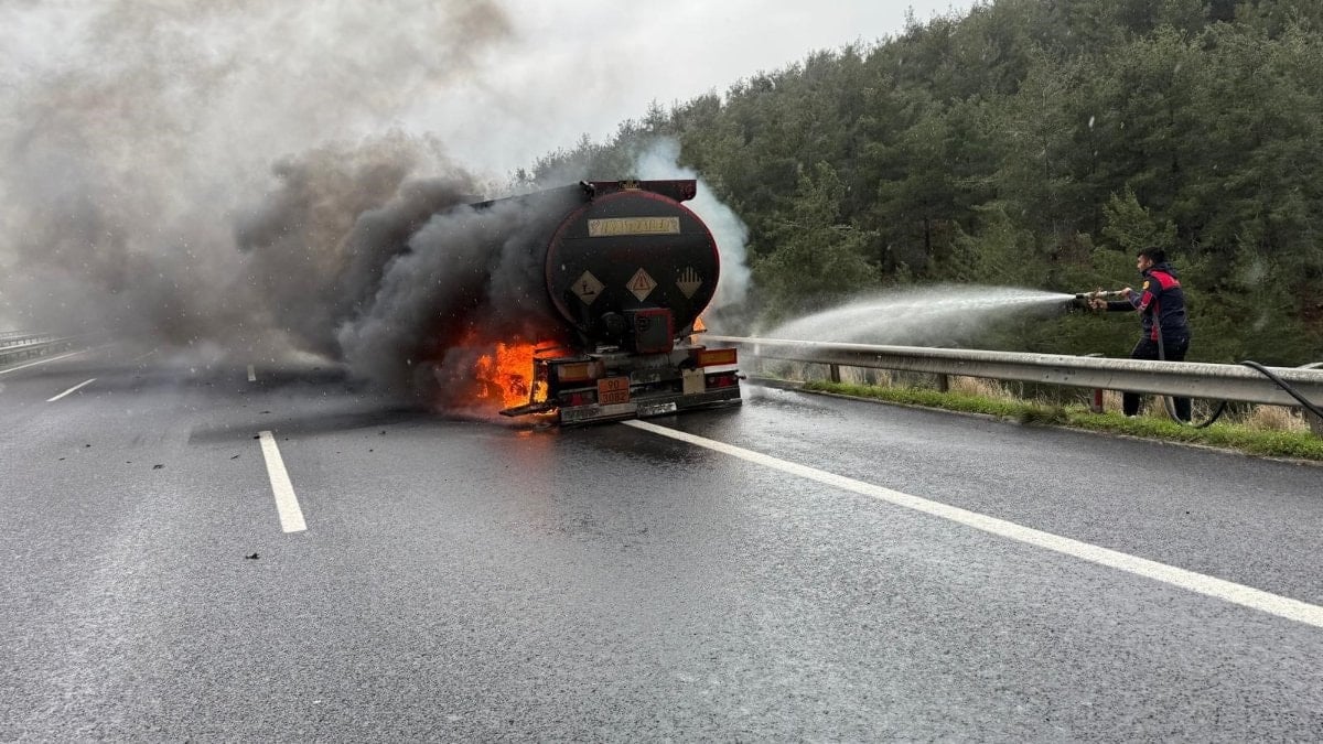 Osmaniye’de akaryakıt tankerinde yangın