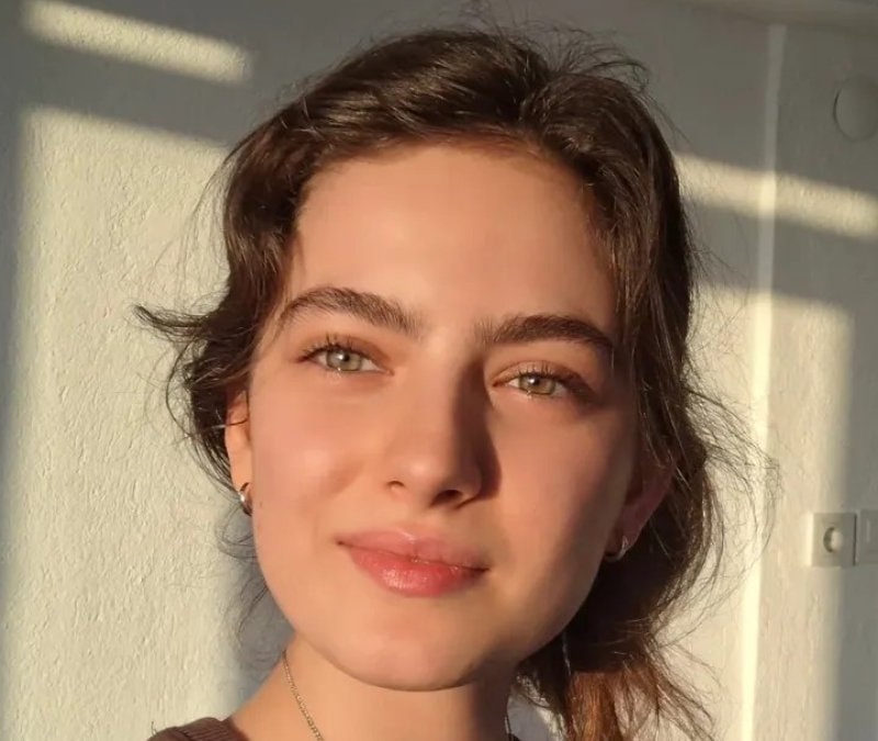 Taşacak Bu Deniz'in Eleni'si Ava Yaman'dan 