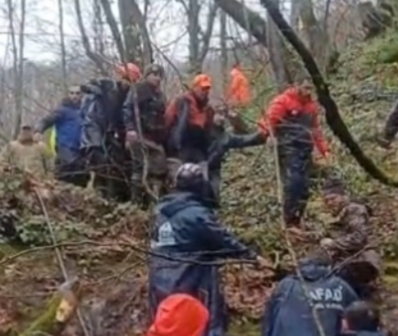 Sakarya'da kayıp olarak aranan yaşlı adamın cansız bedenine ulaşıldı