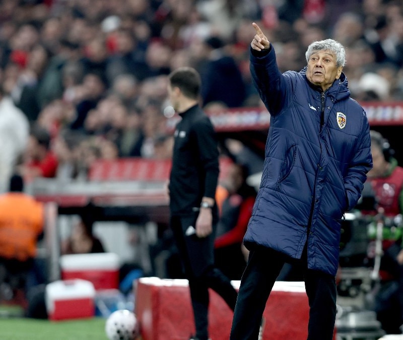 Beşiktaş'tan Mircea Lucescu için geçmiş olsun mesajı