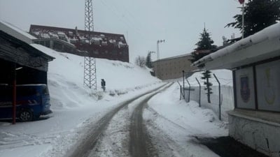 Bolu’da yaylalar ve göller yeniden beyaza büründü