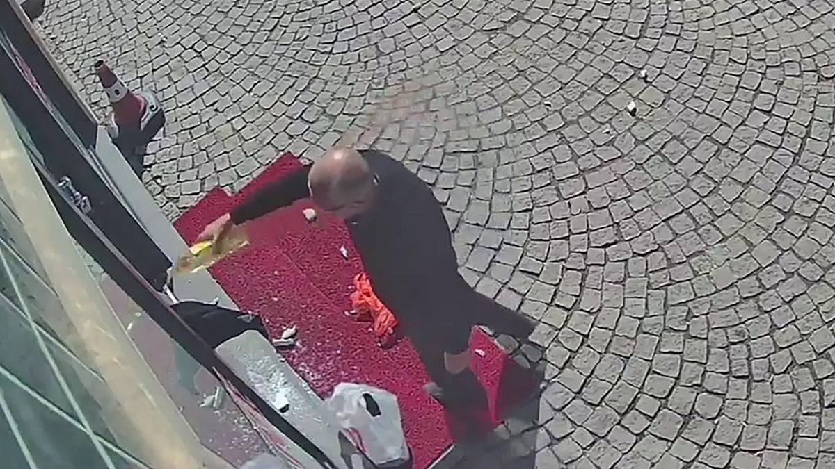 Erzurum'da camını kırdığı eczaneyi yakmaya çalışan eczacı gözaltına alındı