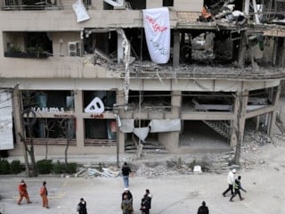 Tahran'da vurulan Al Araby TV binası görüntülendi