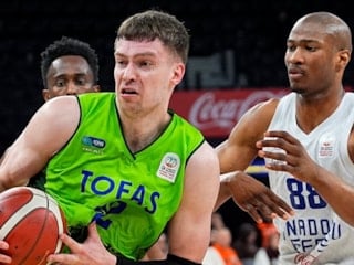 Anadolu Efes, TOFAŞ karşısında kazandı