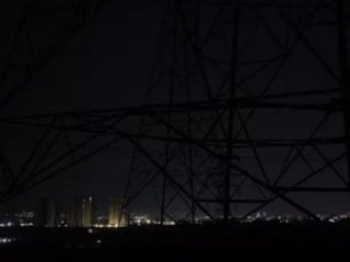 İsrail saldırıları nedeniyle İran'da elektrik kesintileri yaşandı