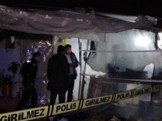 Antalya'da genç kadın evde silahla göğsünden vurulmuş halde ölü bulundu