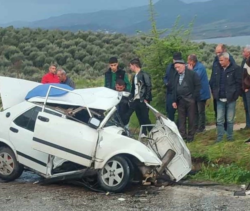Manisa'da kazada ağır yaralanan genç sürücü hayatını kaybetti