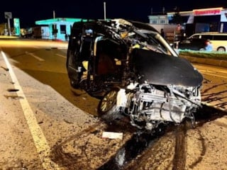 Afyonkarahisar'da hafif ticari araçla tır çarpıştı: 1 ölü