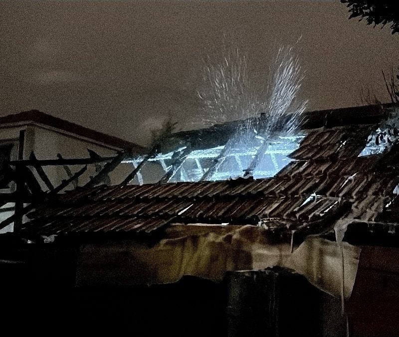 Sakarya'da müstakil evde çıkan yangın söndürüldü