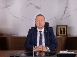 Uşak belediye Başkanı Özkan Yalım'ın da bulunduğu 13 şüpheli adliyede