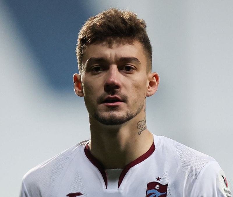 Trabzonspor'u endişelendiren gelişme: Ernest Muçi milli takımda sakatlandı!