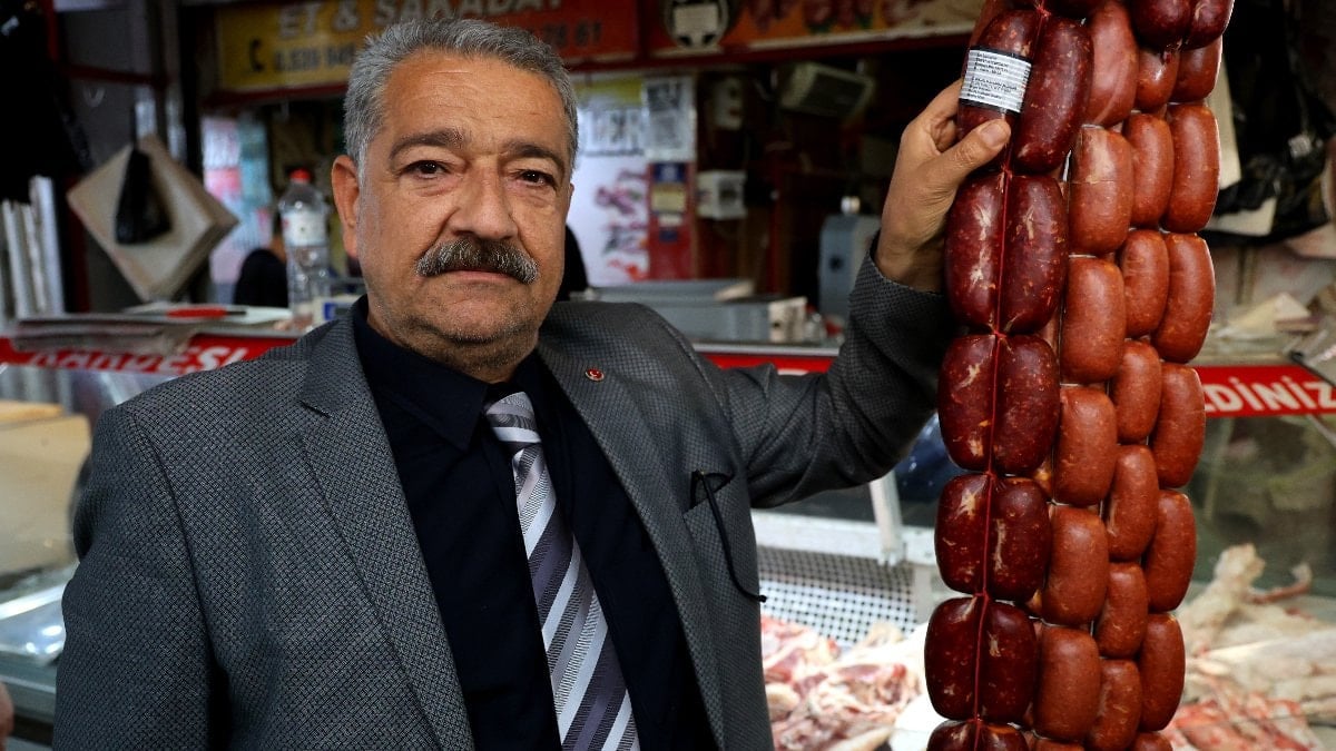 Adana'da uzmanından vatandaşa 'ucuz sucuk' uyarısı