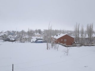 Van'da 34 yerleşim yeri kardan kapandı