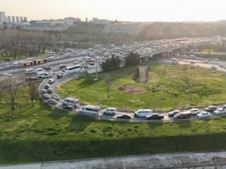 Bahçelievler Çobançeşme Kavşağı’nda trafik çilesi