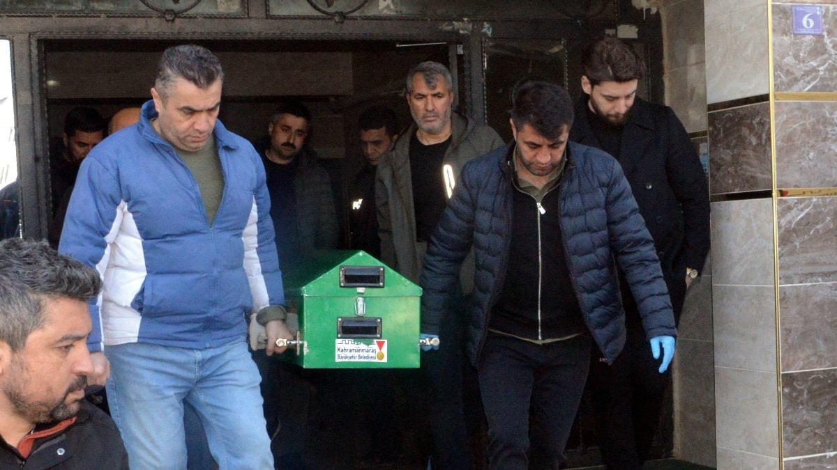 Kahramanmaraş'ta babasının boğazını kesti