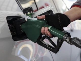 AB, yakıt tasarrufu için vatandaşlarına daha az seyahat önerdi