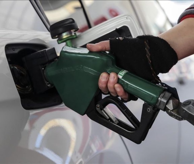 AB, yakıt tasarrufu için vatandaşlarına daha az seyahat önerdi