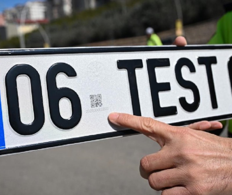 APP plakalar için son gün: Değişim merkezlerinde uzun kuyruklar