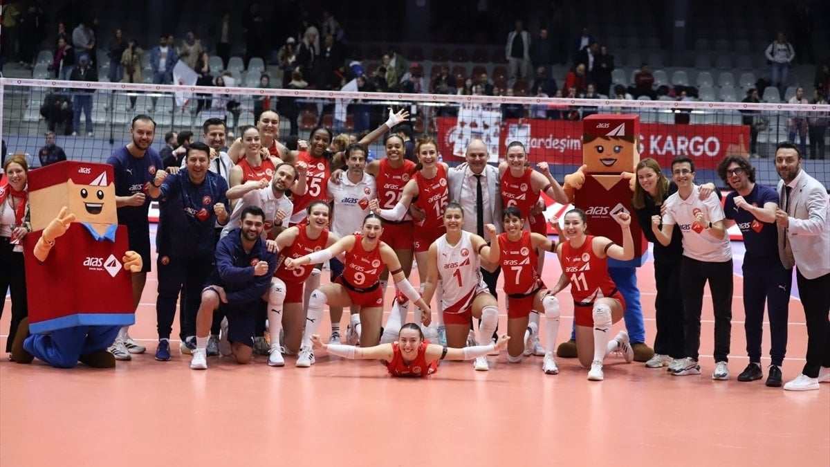 Aras Kargo, play-off'a zaferle başladı