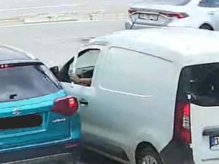 İzmir'de trafikte beyzbol sopalı saldırı